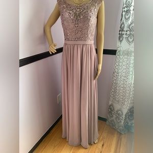 Prom dress. Bridal shower dress.Size 8